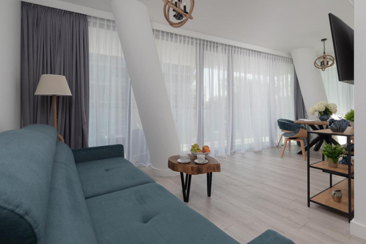 Royal Waves Resort & Spa - Apartment With Parking By Noclegi Renters ミエンジズドロイェ エクステリア 写真
