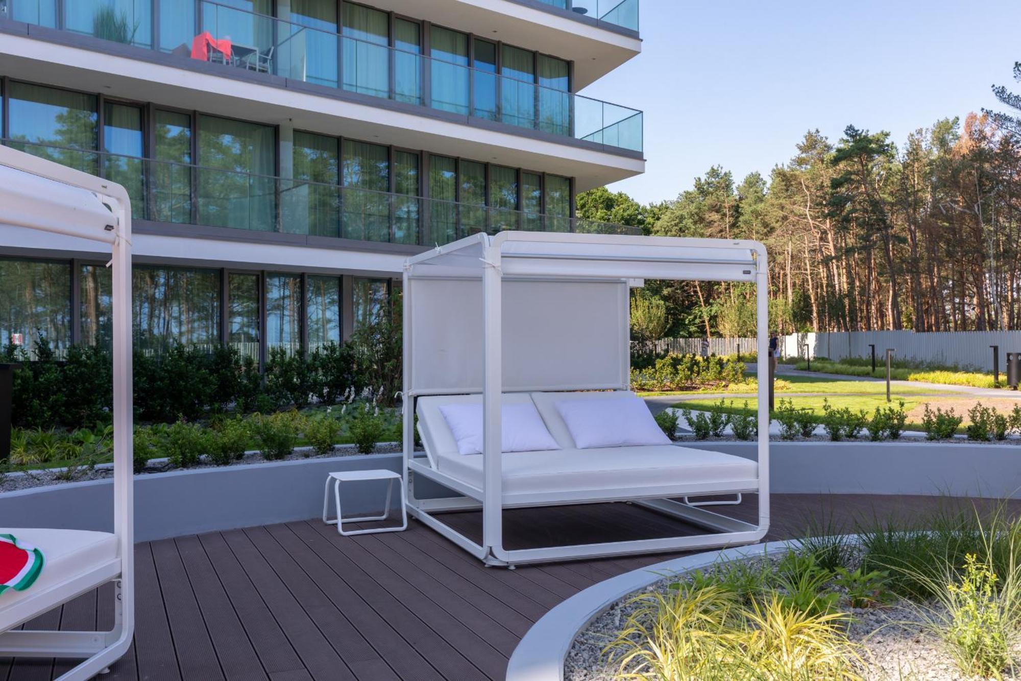 Royal Waves Resort & Spa - Apartment With Parking By Noclegi Renters ミエンジズドロイェ エクステリア 写真