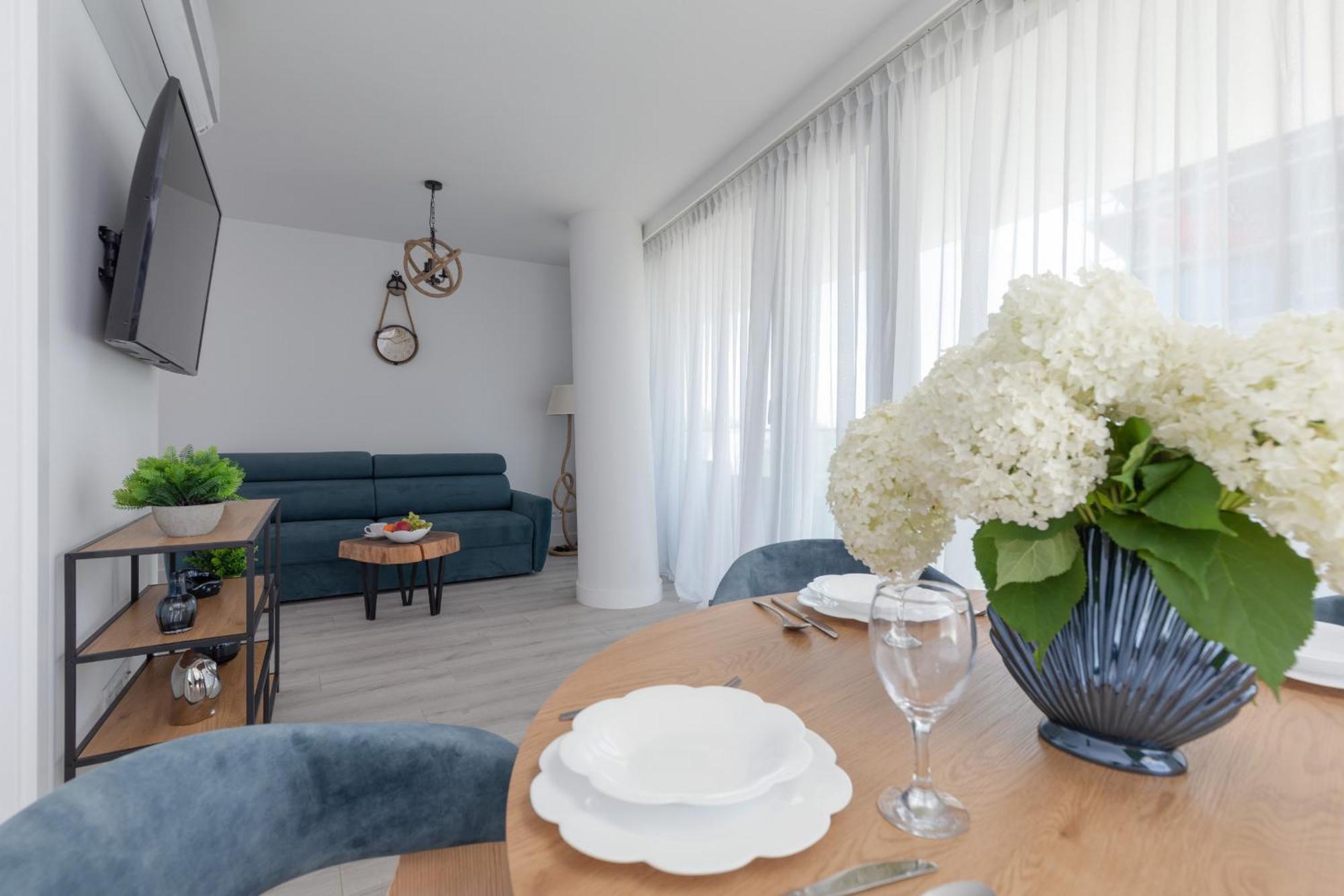Royal Waves Resort & Spa - Apartment With Parking By Noclegi Renters ミエンジズドロイェ エクステリア 写真