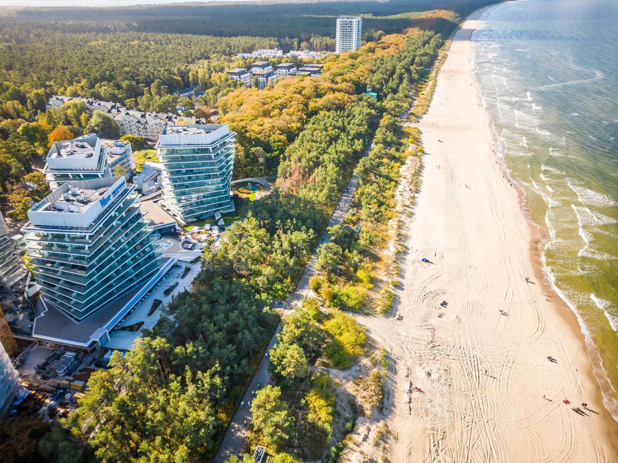 Royal Waves Resort & Spa - Apartment With Parking By Noclegi Renters ミエンジズドロイェ エクステリア 写真